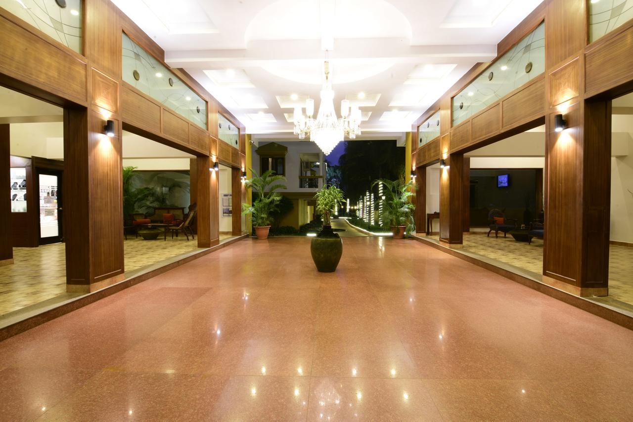 Crystal By Morpho, Goa Villagio Resort Betalbatim Extérieur photo